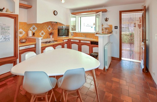 Malemort-du-Comtat House | Lovely home in Malemort-du-Comtat