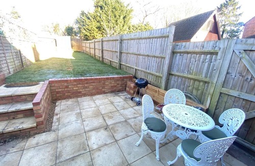 Central Milton Keynes House | Lovely Home, Great Location & Superb Value!