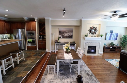 Montrose House | Lovely home - Great location River Oaks Houston Texas