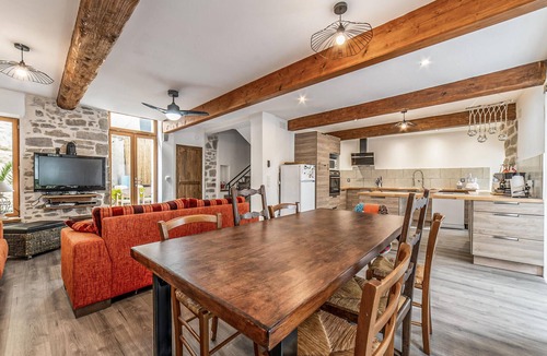 Peyriac-Minervois House | Lovely home in Peyriac-Minervois with WiFi