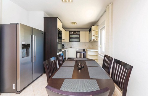 Kastel Kambelovac House | Lovely home in Kastel Kambelovac