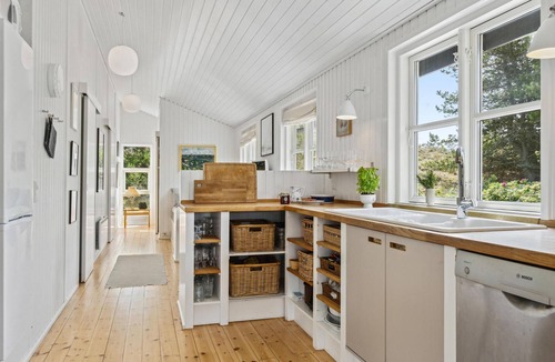 Skram House | Lovely home in ålbæk with WiFi