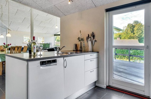 Aabenraa House | Lovely home in Aabenraa with kitchen