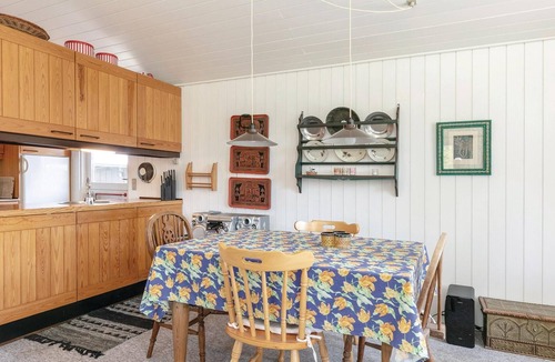 Oster Somarken House | Lovely home in Aakirkeby with kitchen