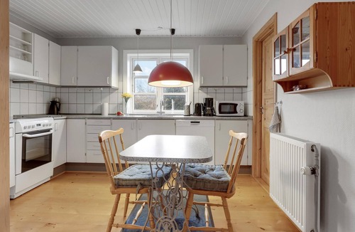 Boderne House | Lovely home in Aakirkeby with WiFi