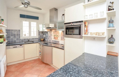 Aigues-Mortes House | Lovely home in Aigues-Mortes with WiFi