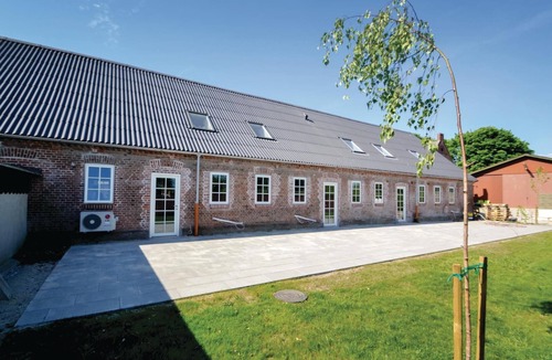 Allingabro House | Lovely home in Allingåbro with kitchen