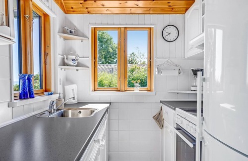 Allingabro House | Lovely home in Allingåbro with kitchen