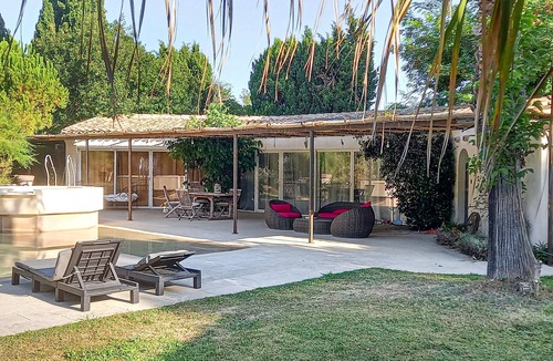 Aramon House | Lovely home in Aramon