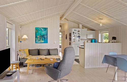 Maribo House | Lovely home in Askø with WiFi