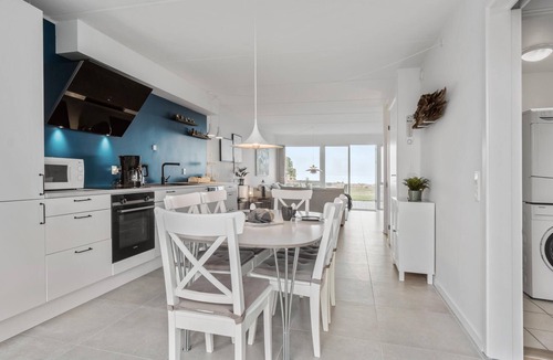 Assens House | Lovely home in Assens with house sea view