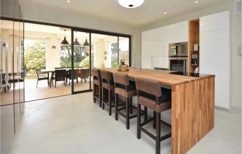 Aubais House | Lovely Home In Aubais With Wifi