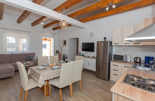 Bristane House | Lovely home in Bristani Donji with WiFi