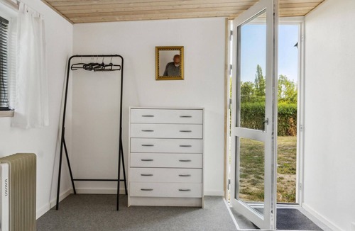 Bandholm House | Lovely home in Bandholm with kitchen