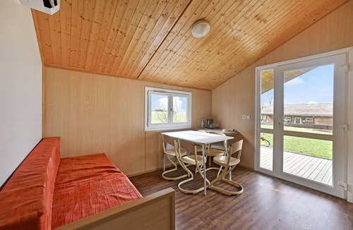 Barjac House | Lovely home in Barjac with outdoor swimming pool