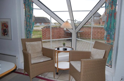 Blavand Strand House | Lovely home in Blåvand with kitchen