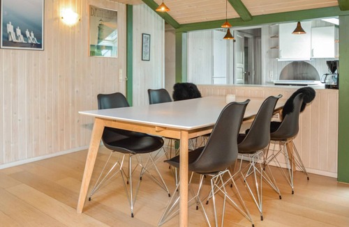 Blavand Strand House | Lovely home in Blåvand with sauna