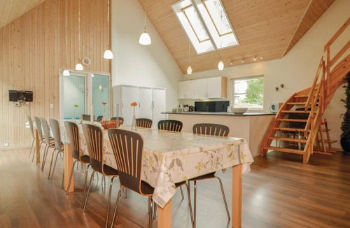 Ho House | Lovely home in Blåvand with sauna