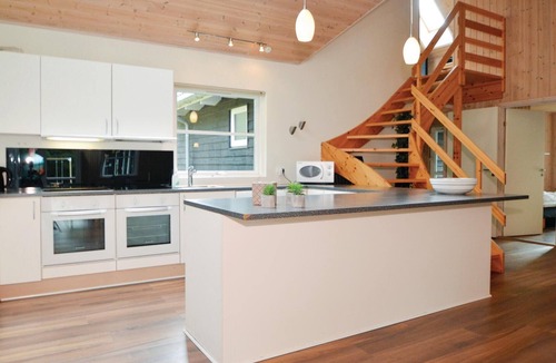 Ho House | Lovely home in Blåvand with sauna