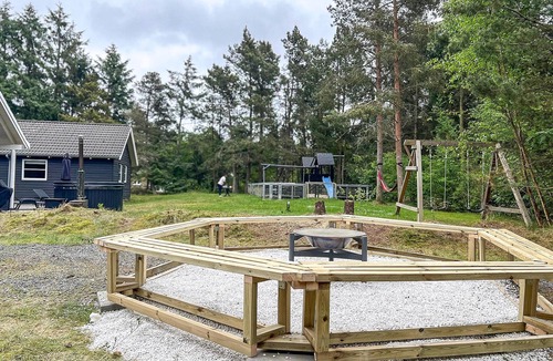 Blavand House | Lovely home in Blåvand with kitchen