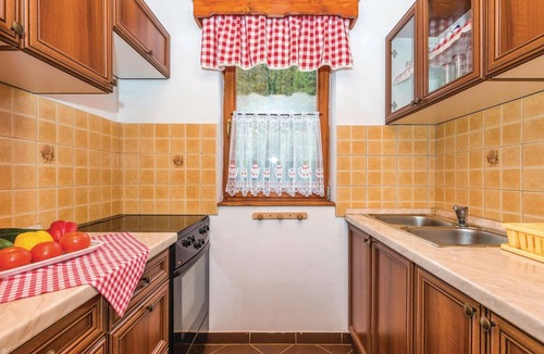 Presika House | Lovely home in Blazevci with sauna
