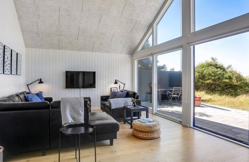 Blokhus House | Lovely home in Blokhus with sauna