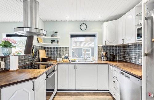 Skastrup Strand House | Lovely home in Bogense with WiFi