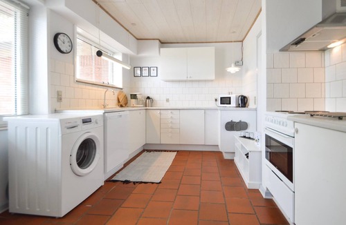 Ballum House | Lovely home in Bredebro with WiFi