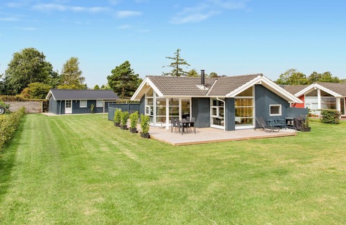 Broager House | Lovely home in Broager with sauna