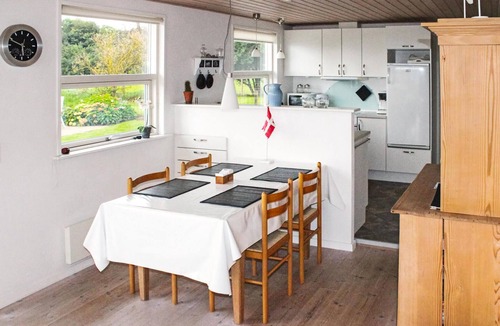 Broager House | Lovely home in Broager with WiFi