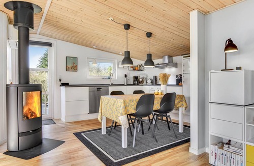 Broager House | Lovely home in Broager with kitchen