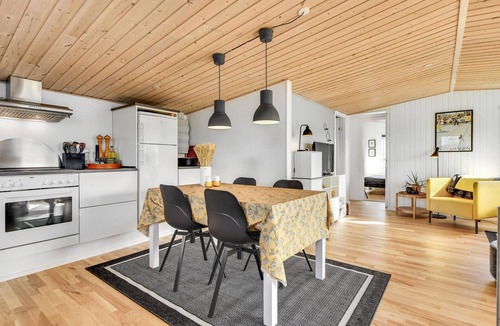 Broager House | Lovely home in Broager with kitchen