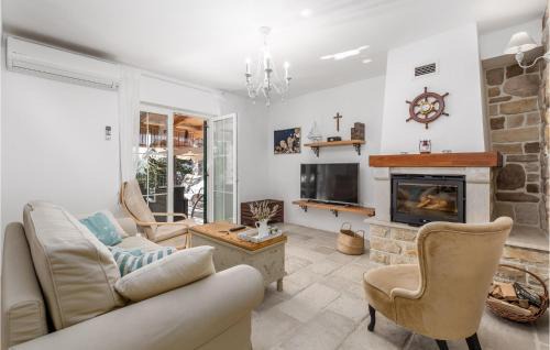 Ribarica House | Lovely Home In Cesarica With Sauna