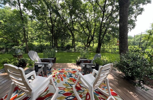 Muskogee House | Lovely home in country setting nestled on a hill overlooking creek and greenbelt