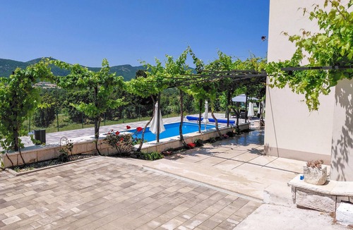 Dicmo House | Lovely home in Dicmo Prisoje