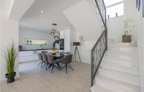 Knezovici House | Lovely Home In Donji Prolozac