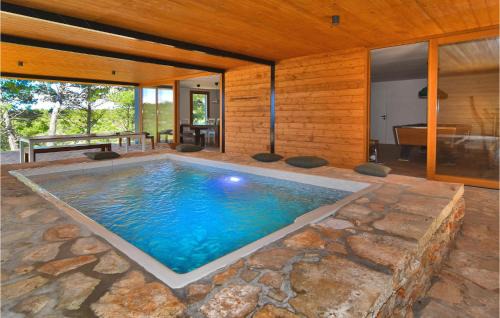 Dragove House | Lovely Home In Dragove
