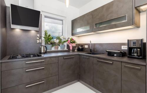 Sarsoni House | Lovely Home In Drazice