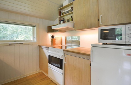 Øer Strand House | Lovely home in Ebeltoft with sauna