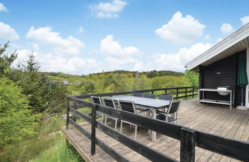 Lyngsbæk Strand House | Lovely home in Ebeltoft with WiFi