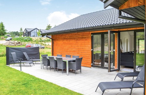 Femmøller House | Lovely home in Ebeltoft with sauna