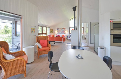 Handrup Strand House | Lovely home in Ebeltoft with WiFi