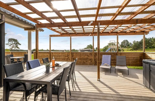 Egsmark Strand House | Lovely home in Ebeltoft with sauna