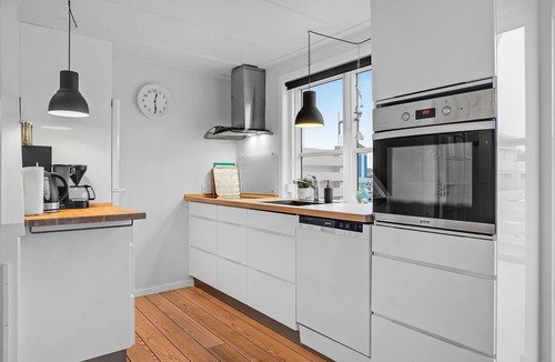 Øer Strand House | Lovely home in Ebeltoft with sauna