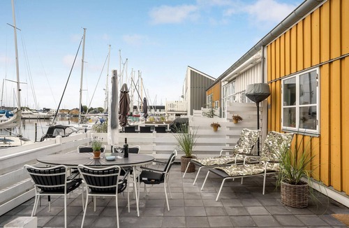 Øer Strand House | Lovely home in Ebeltoft with sauna