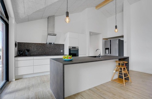 Elsegarde Strand House | Lovely home in Ebeltoft with WiFi