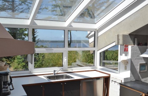 Farso House | Lovely home in Farsø with kitchen