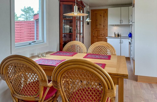 Slette Strand House | Lovely home in Fjerritslev with WiFi