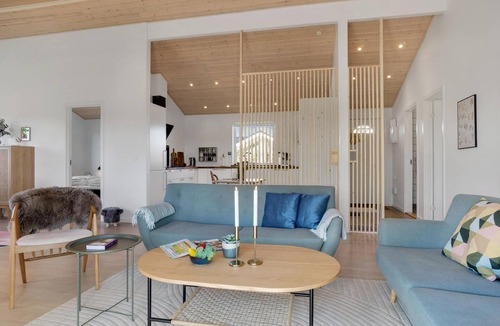 Havnsø House | Lovely home in Føllenslev with WiFi