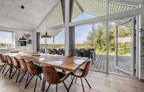 Reersø House | Lovely Home In Gørlev With Sauna